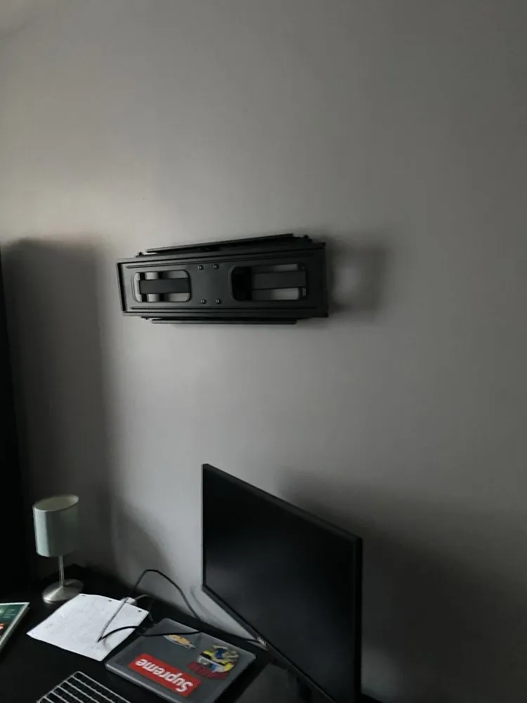 Slide of Serene Elect Inst & Rep Services