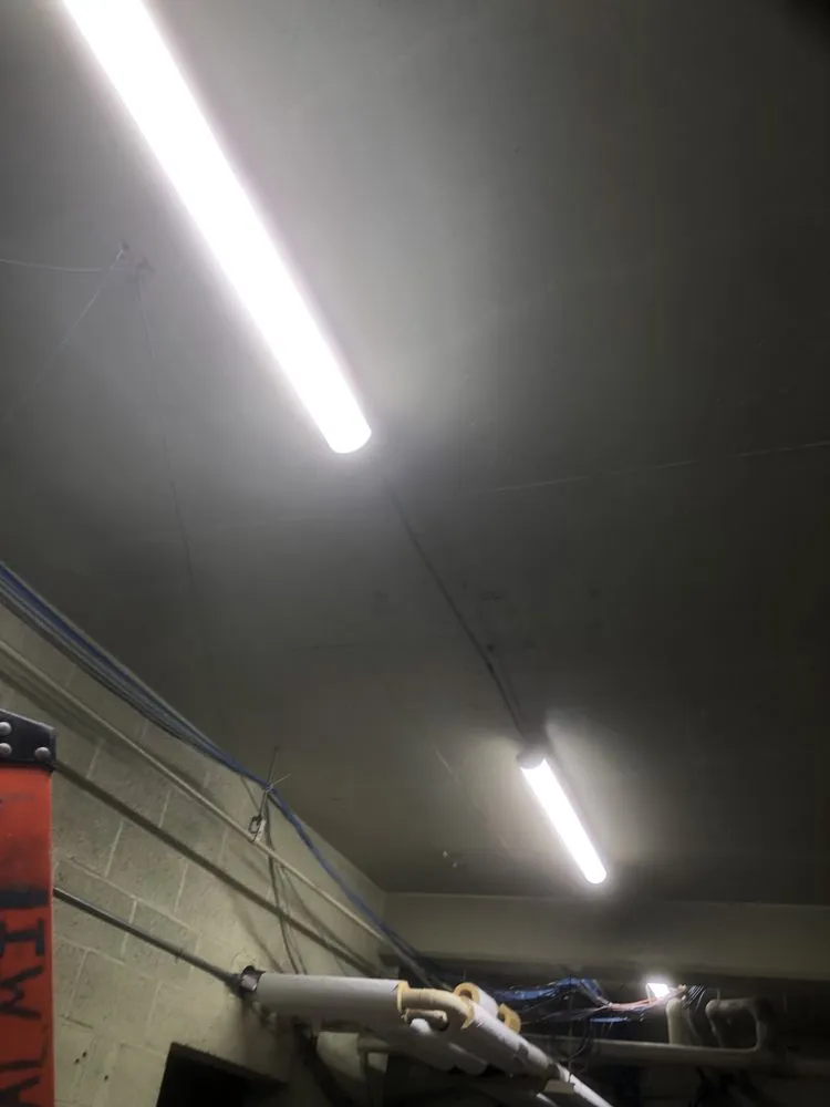 Emergency electrical service for homes in circuit breaker repair,  by 