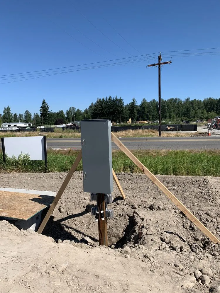 Slide of Serge Electric