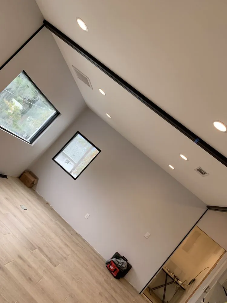 Slide of Sergio’s Roadrunner Handyman