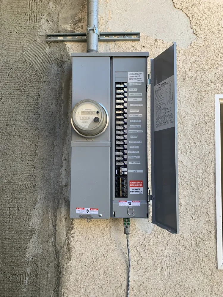 Slide of Sergio’s Roadrunner Handyman