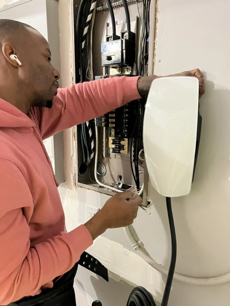 Slide of Seruka Electric