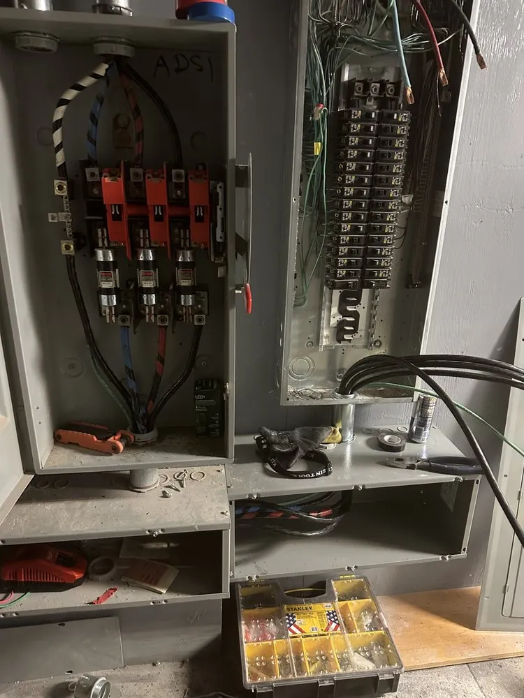 Slide of Seruka Electric