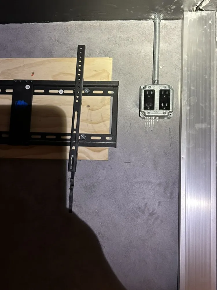 Slide of Seruka Electric