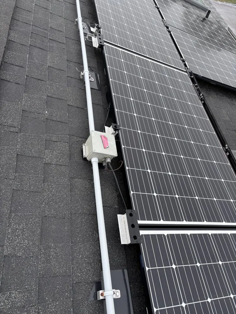 Slide of Servi Electricidad Daniels DR