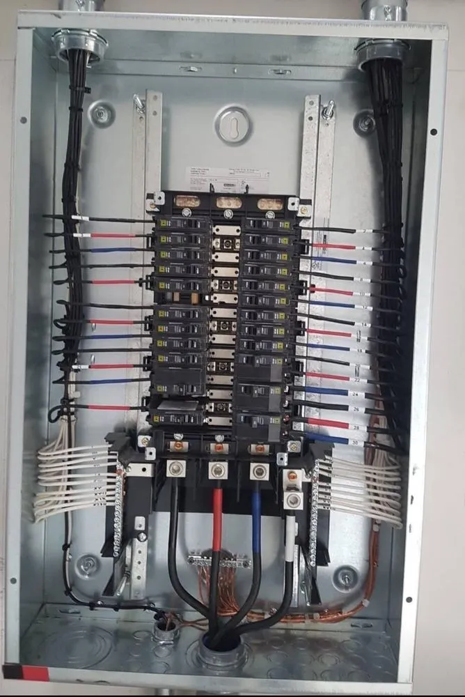 Slide of Servi Electricidad Daniels DR