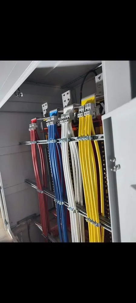 Slide of Servi Electricidad Daniels DR