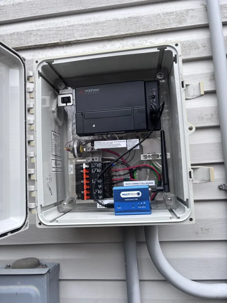 Slide of Servi Electricidad Daniels DR