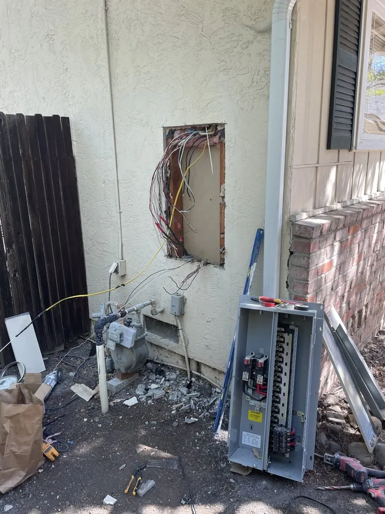 Slide of Service Electrician Sonoma