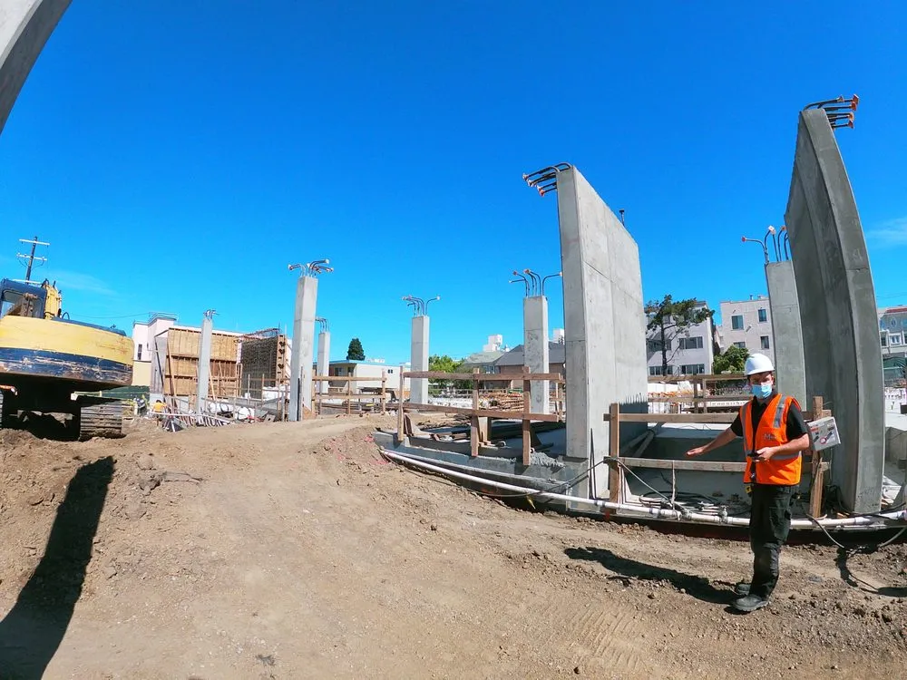 Slide of Service Electrician Sonoma