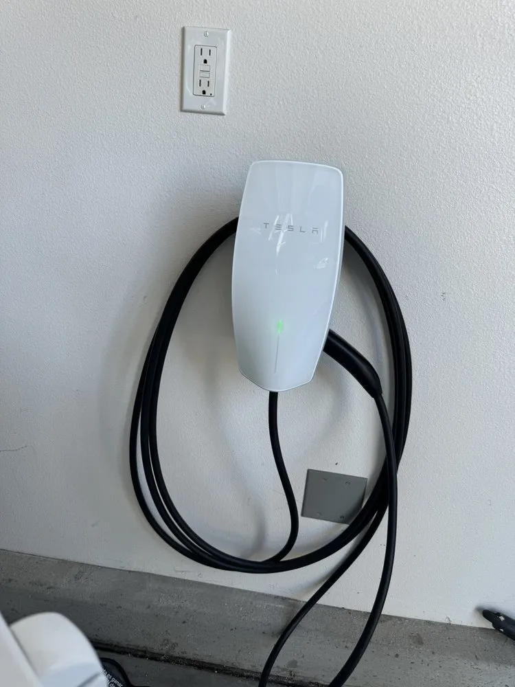 Slide of Service One Electric