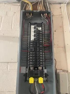 Service Solutions Logo