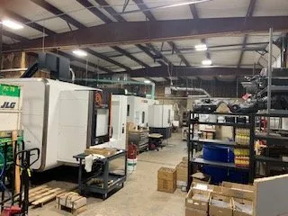 Expert electrician providing electrical repair in , 