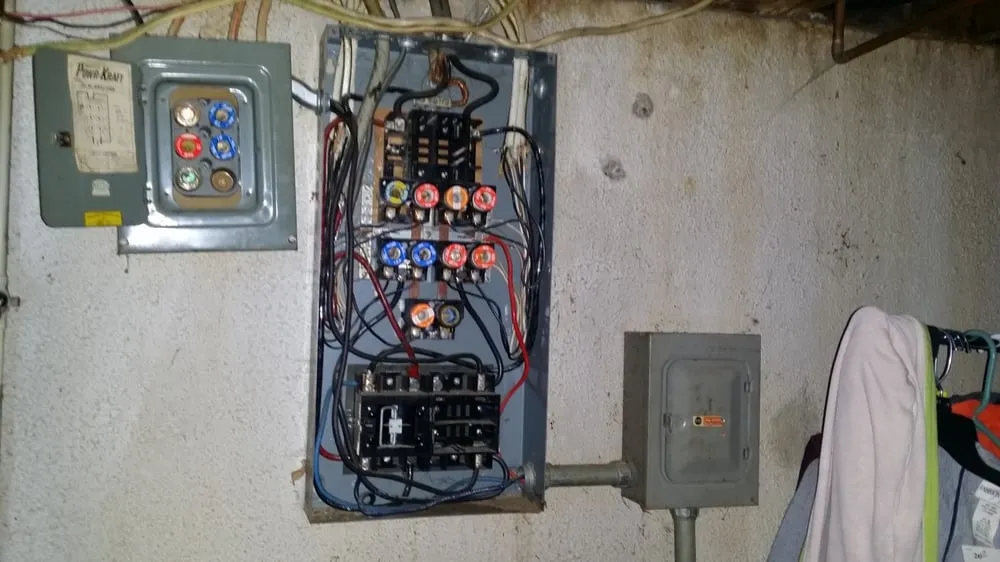 Expert emergency electrical service experts serving Wyandotte, MI - Service Tech Electric