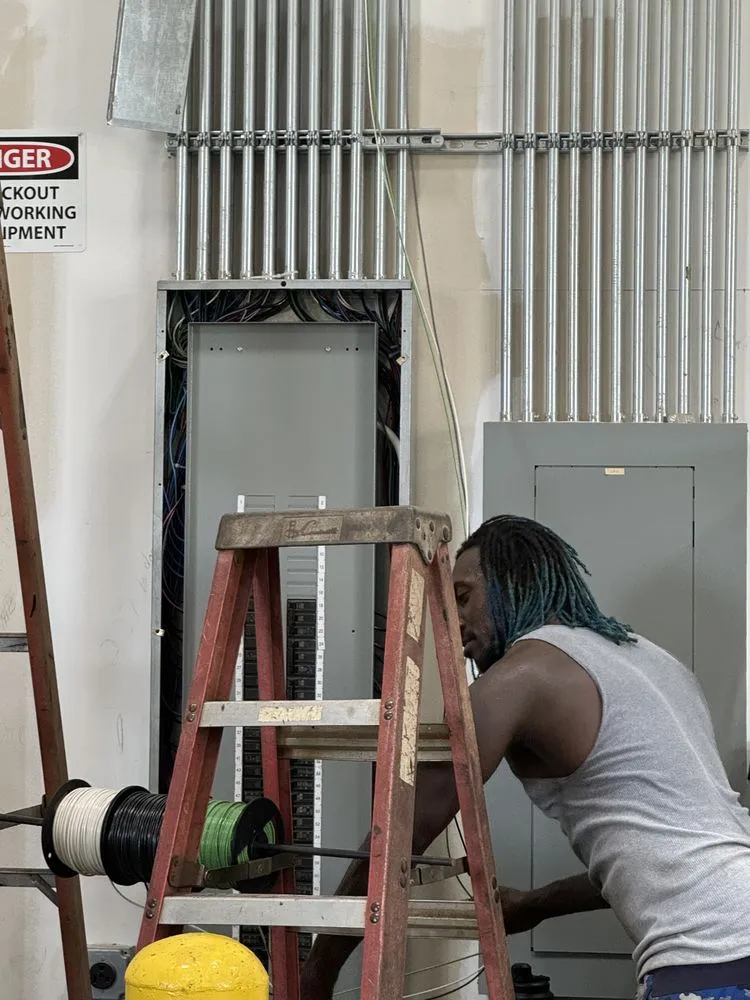 Reliable electrician providing panel upgrade in Suwanee, GA - Services Per Hines