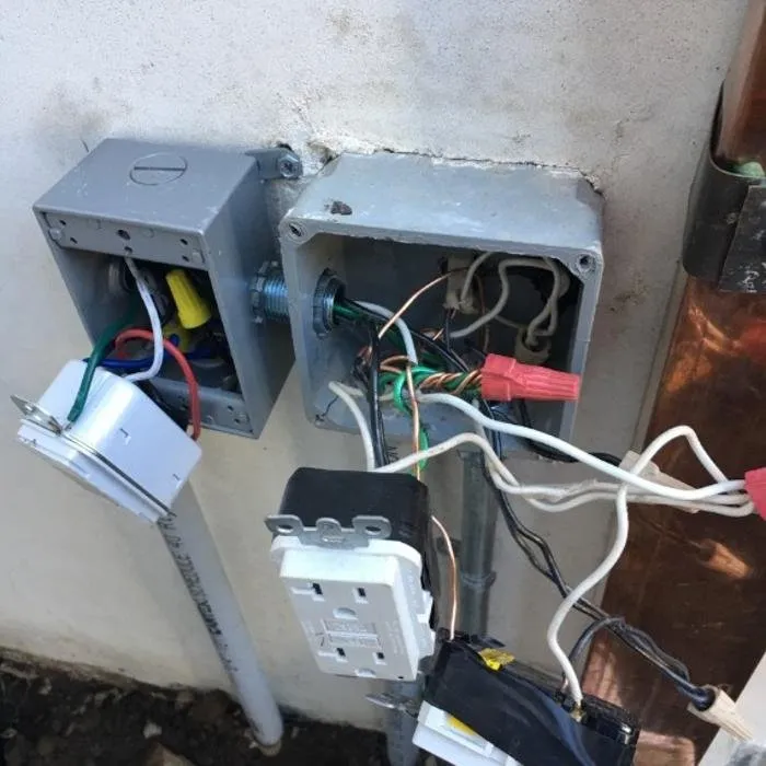 Slide of Servicios Electricos Arjona