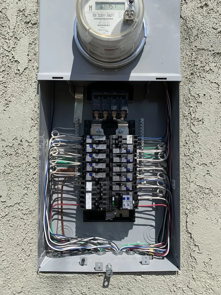 Slide of Seth's Electrical Solutions