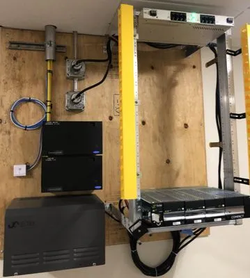 Seunglee Electric Logo