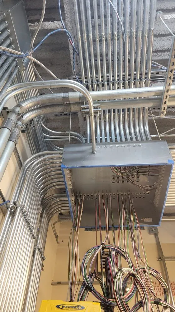 Licensed outlet and switch repair experts serving Sorrento, FL - Seventeen Electrical Services