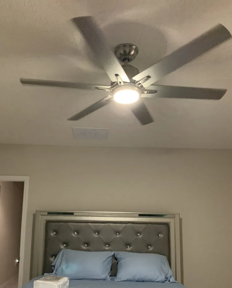 Slide of Seyer Handy Tech Solutions