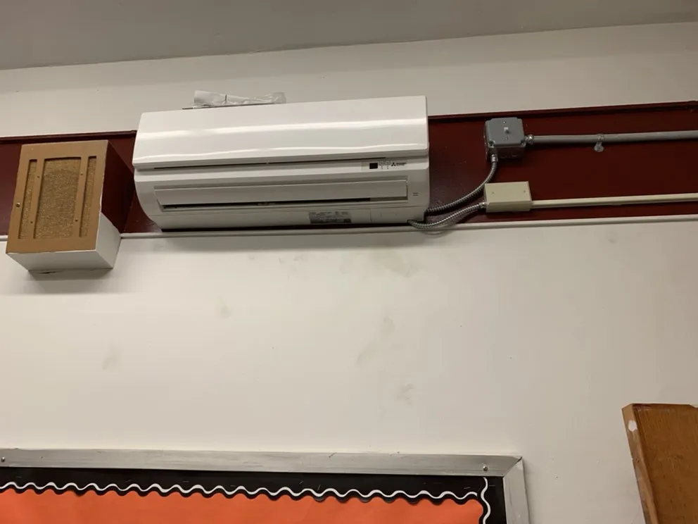 Slide of Sezekcol Electric