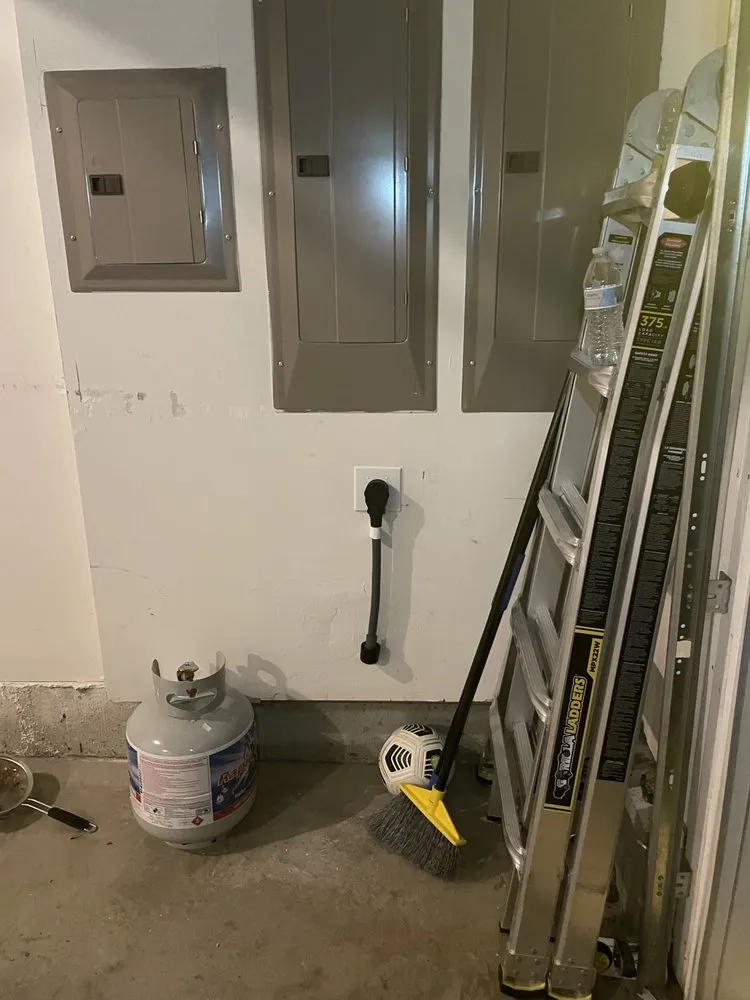 Slide of S&H Contracting Unlimited