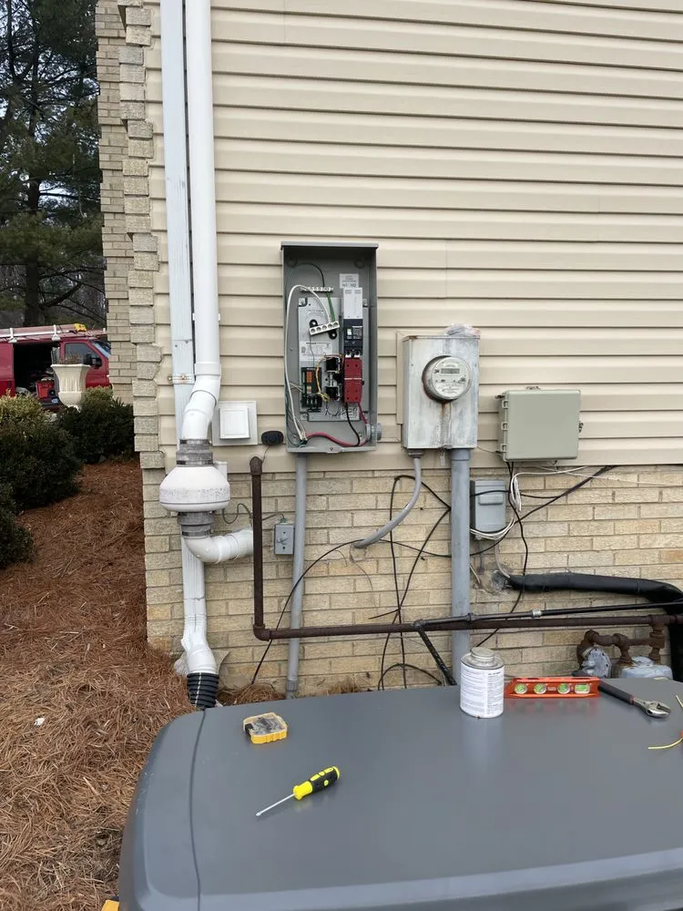 Slide of S&H Contracting Unlimited