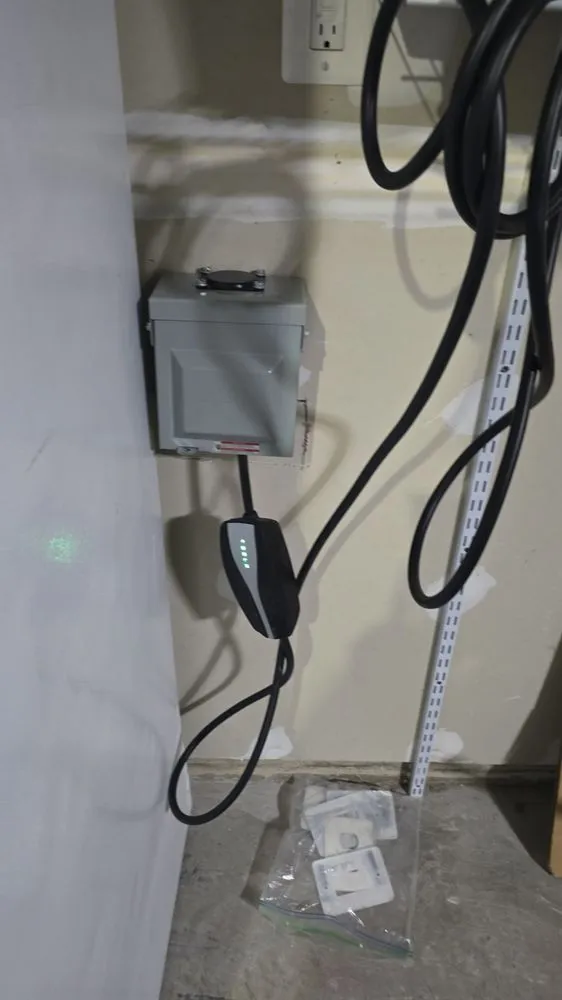 Licensed electrical service for homes in outlet and switch repair,  by 