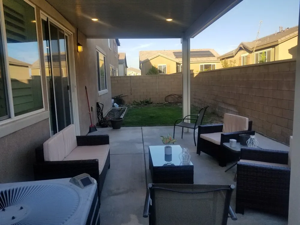 Slide of Shade Builders