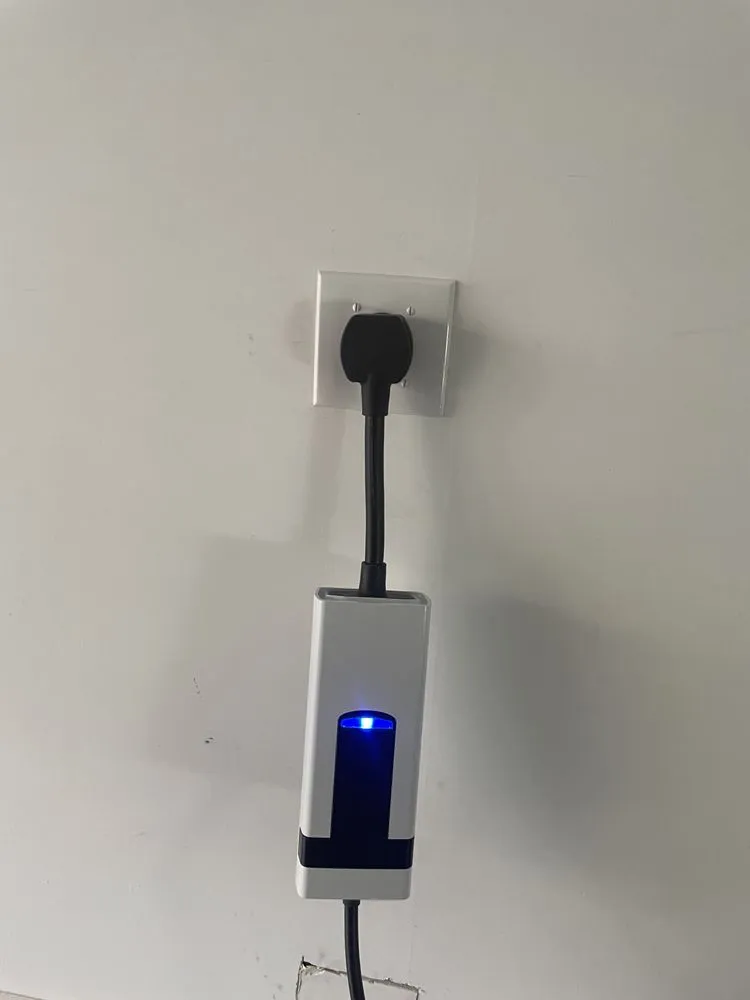 Slide of Shadow Bandz Electric