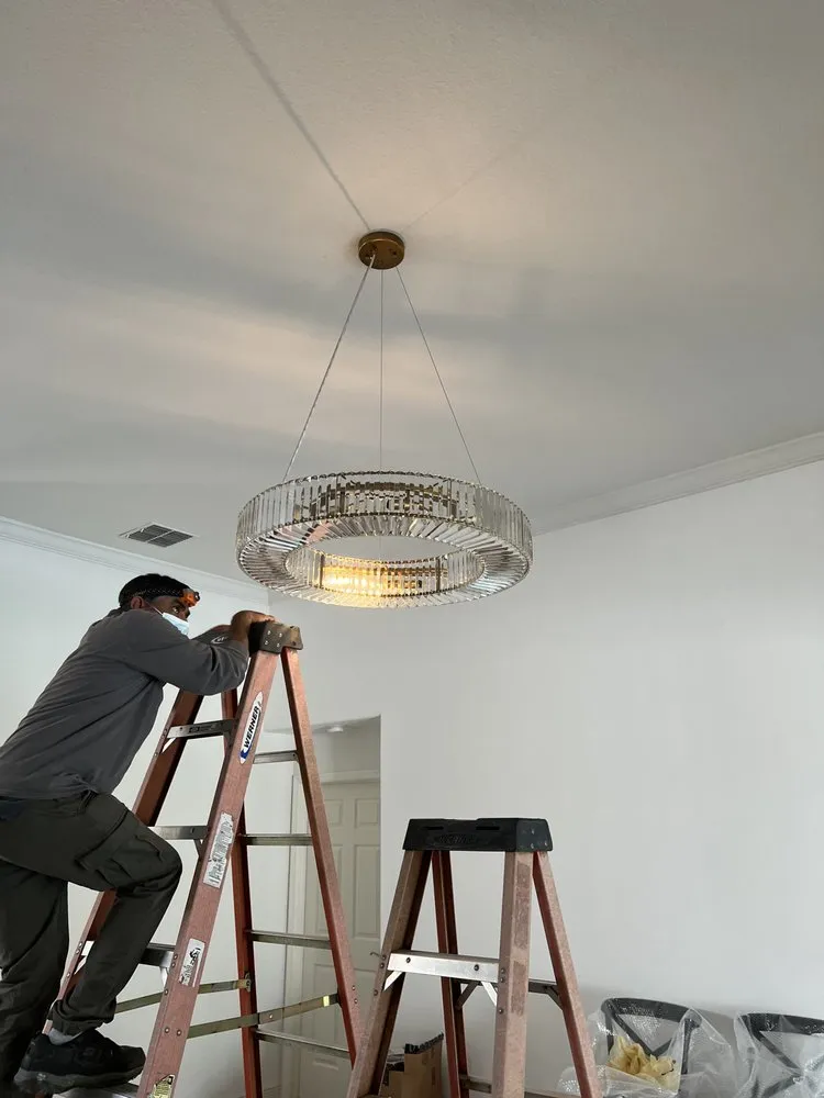 Slide of Shalom Electrics