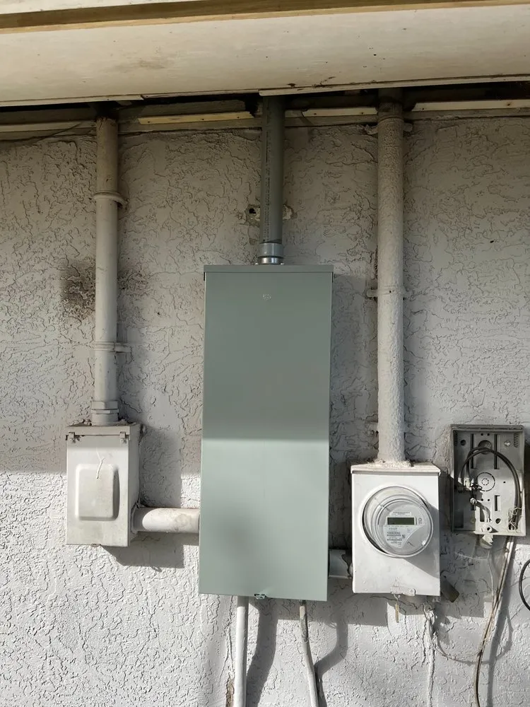 Slide of Shalom Electrics