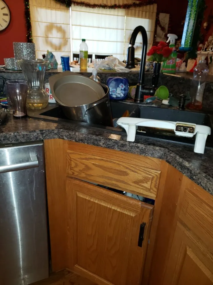 Professional electrical repair experts serving ,  - Shane Tuckers Handyman Services