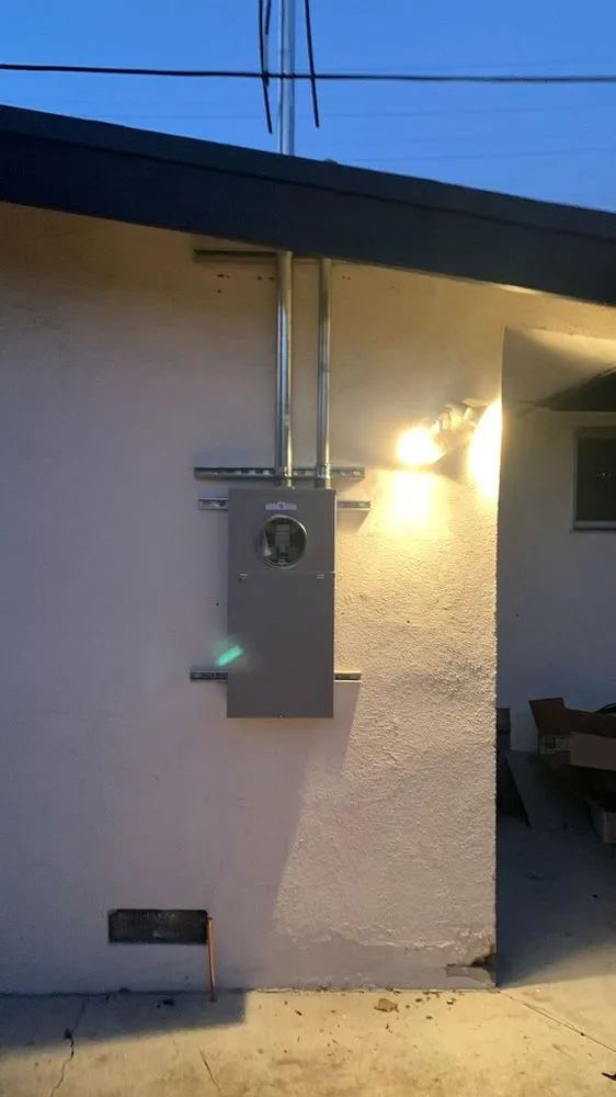 Slide of Shanes Electric