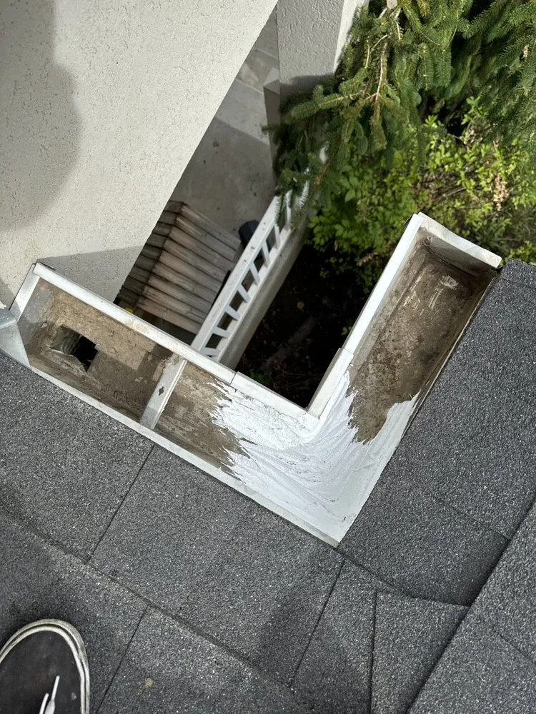 Licensed emergency electrical service experts serving ,  - Shane's Structures