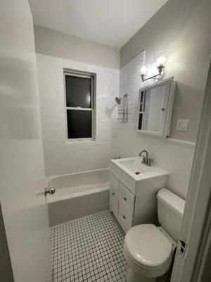 Sharp Handy man Services Logo