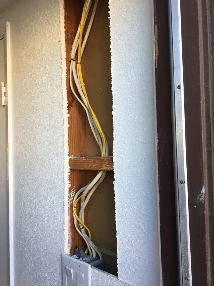 Slide of Shawn Swearingen Electric