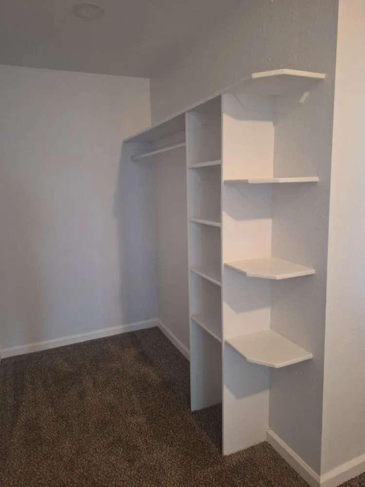 Slide of Sheenandoas Construction Services