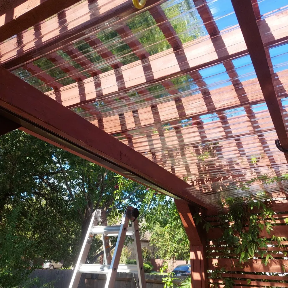 Affordable outlet and switch repair in ,  by Sheentastic Solutions