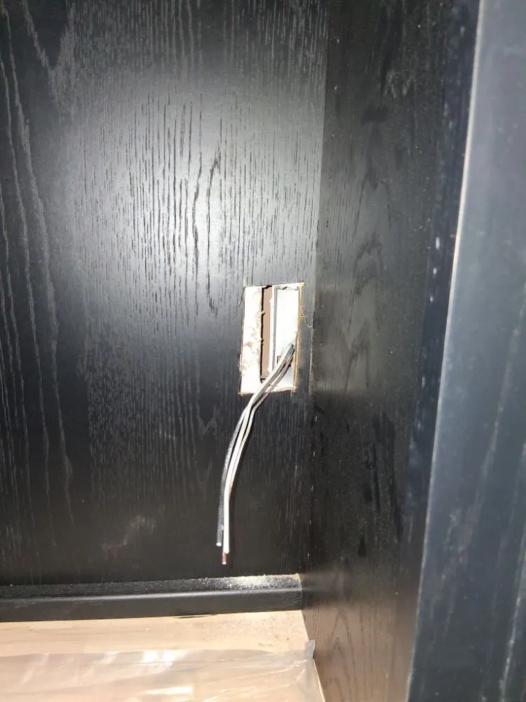 Emergency electrician providing lighting installation in Bunker Hill, WV - Sherlock Homes And Wattson Electric