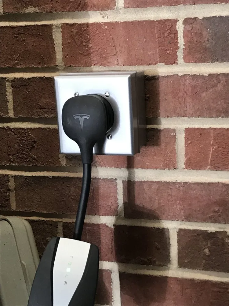 Emergency electrical service for homes in electrical repair, by