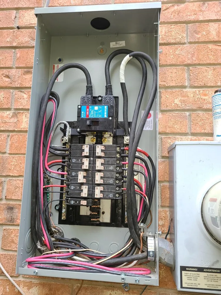 Expert electrical service for homes in emergency electrical service,  by 