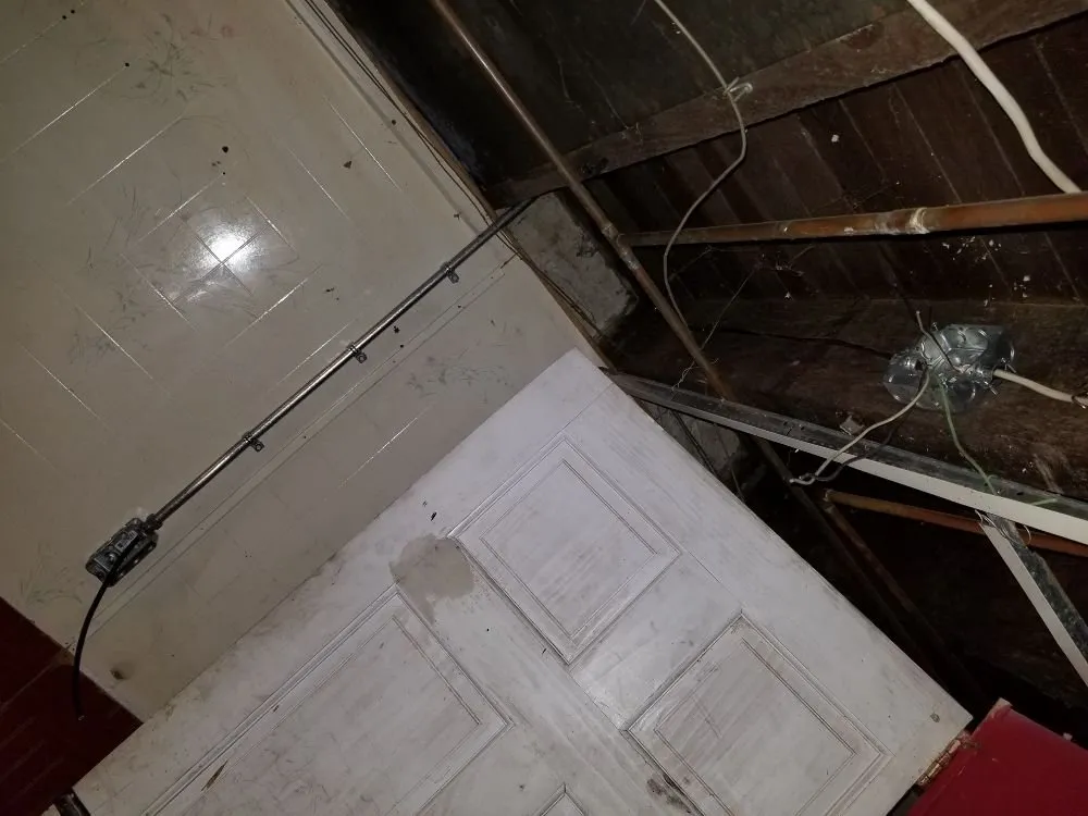 Slide of ShockWizard Electrical