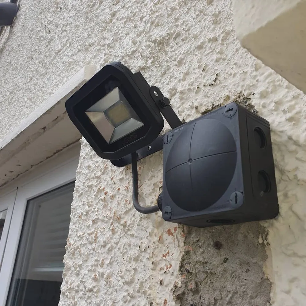 Slide of Shooting Star Electricians