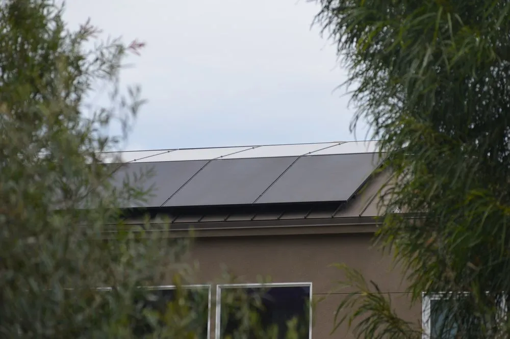 Certified electrical service for homes in lighting installation, by