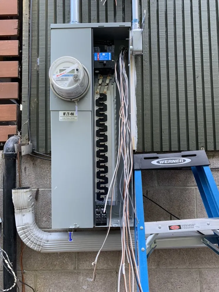 Slide of Shorty’s electric