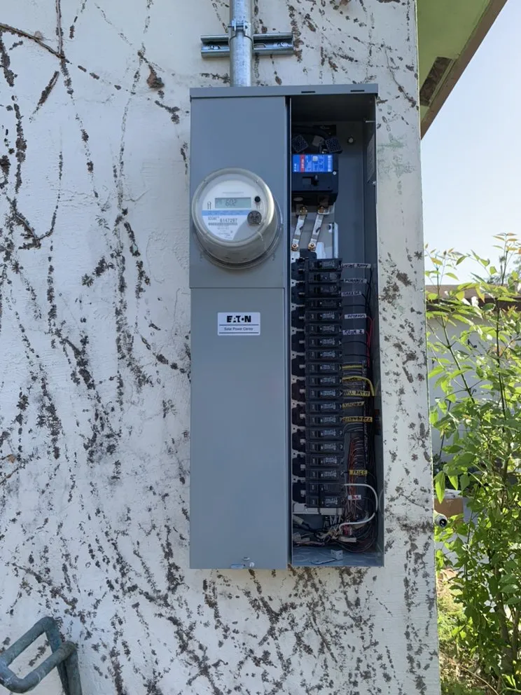 Slide of Shorty’s electric