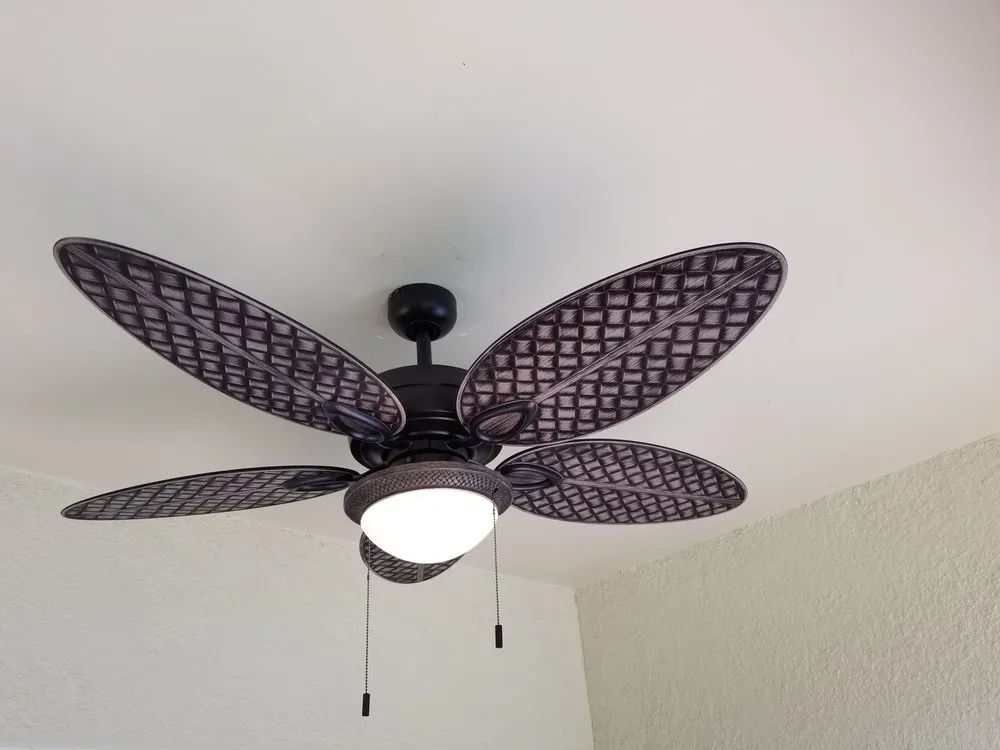 Slide of Showcase Electrician Service