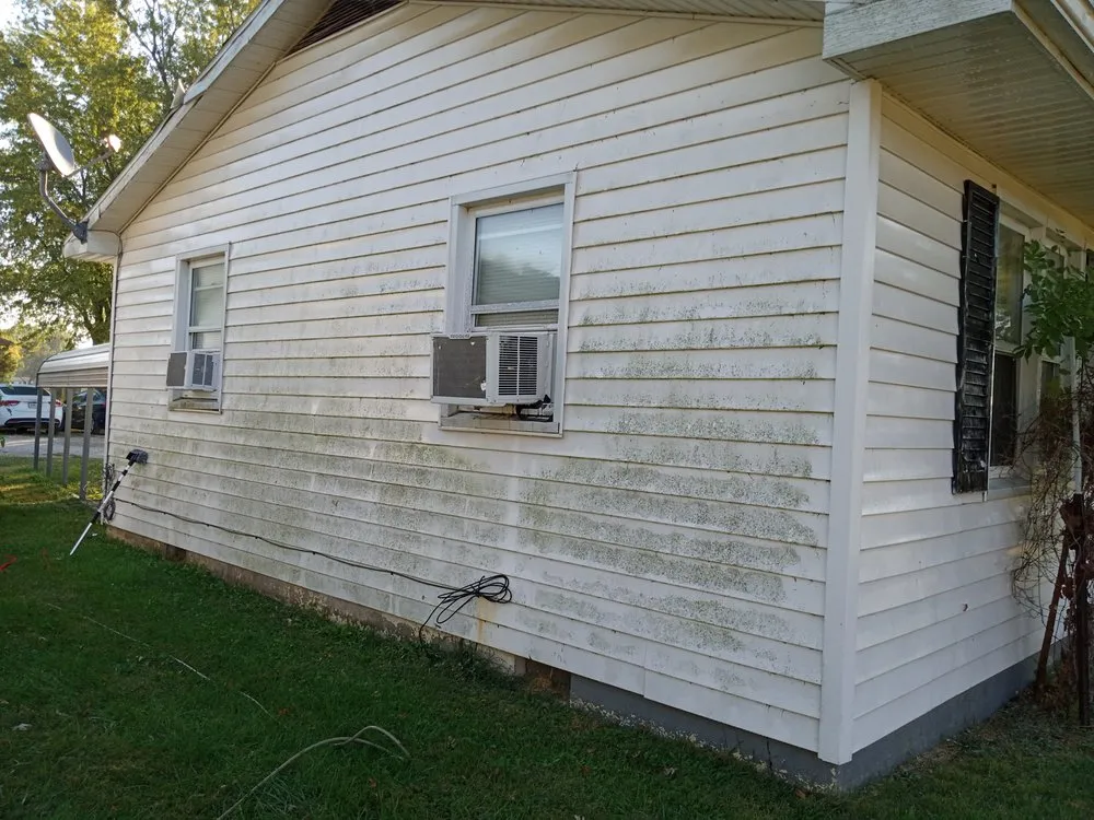 Affordable emergency electrical service service in Laddonia, MO - ShowMe Soft Wash