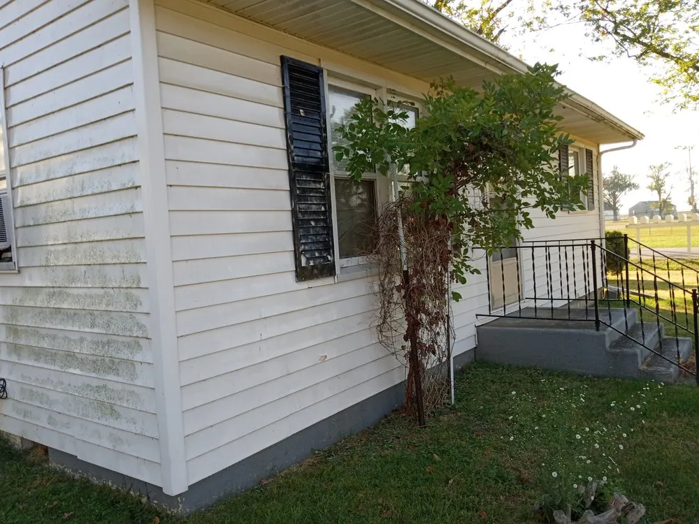 Affordable electrician providing emergency electrical service in Laddonia, MO - ShowMe Soft Wash